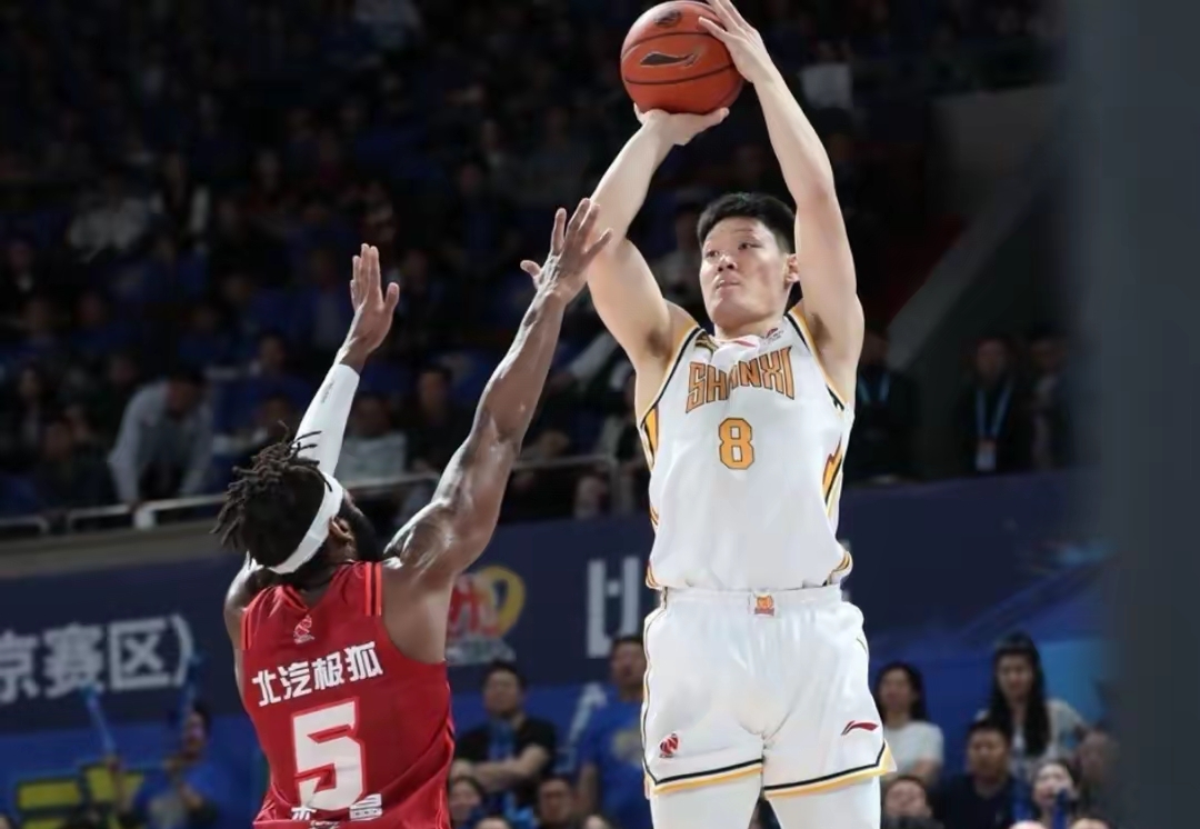 里程碑夜山东男篮状态回暖，CBA季后赛冲刺阶段刷纪录，压力陡增，高层口径保持一致的简单介绍